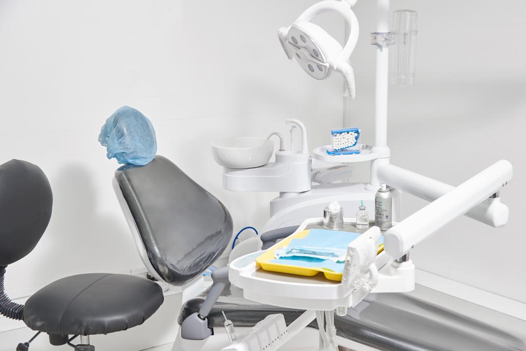 Best dentist in amanora